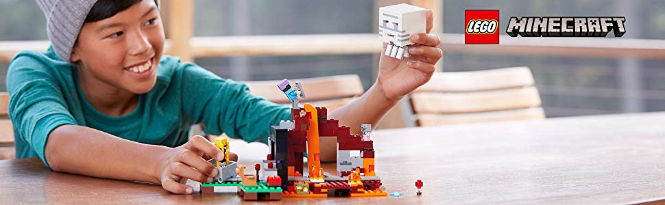 Lego Minecraft 21143-1