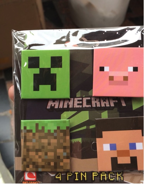 bo-4-huy-hieu-minecraft-chinh-hang-3